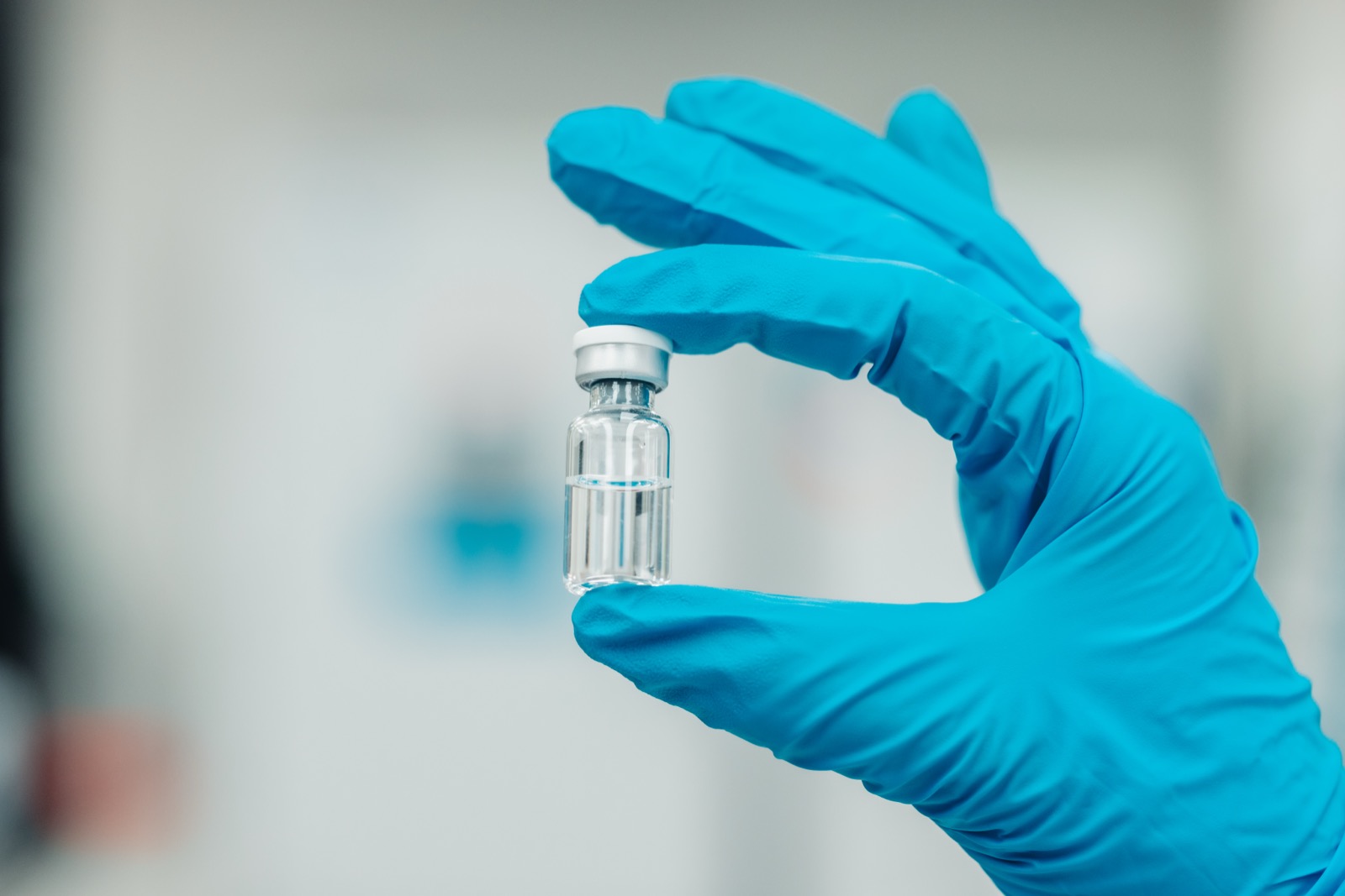 Made Scientific vial and pouch packaging